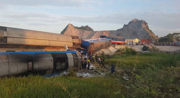 Más de 30 heridos en un choque de trenes en Filipinas ảnh 1 Más de 30 heridos en un choque de trenes en Filipinas ảnh 1