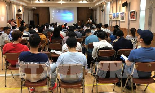 Efectúan encuentro de asesoramiento legal para trabajadores vietnamitas en Corea del Sur ảnh 1 Efectúan encuentro de asesoramiento legal para trabajadores vietnamitas en Corea del Sur ảnh 1