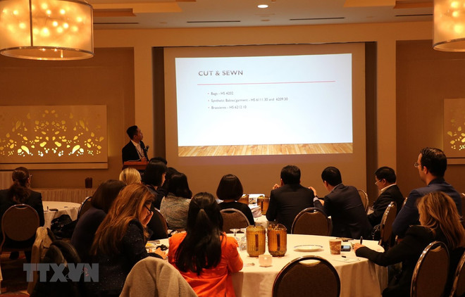  Empresas textiles vietnamitas buscan terreno en el mercado canadiense ảnh 1