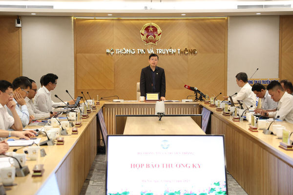 Vietnam busca proteger a niños en ciberespacio ảnh 2 Vietnam busca proteger a niños en ciberespacio ảnh 2