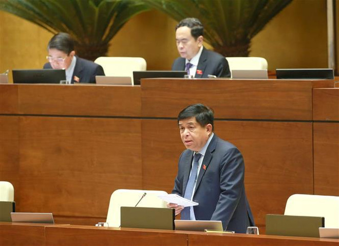 Debate Parlamento de Vietnam sobre inversión en obras viales ảnh 2 Debate Parlamento de Vietnam sobre inversión en obras viales ảnh 2