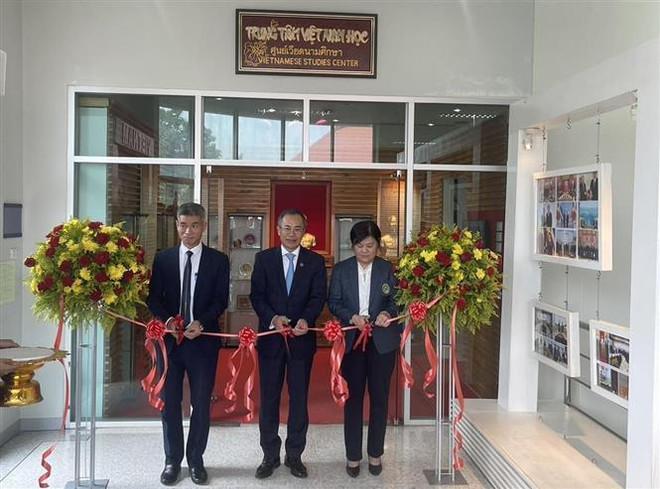 Inauguran primer Centro de Estudios Vietnamitas en Tailandia ảnh 1 Inauguran primer Centro de Estudios Vietnamitas en Tailandia ảnh 1