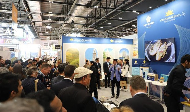 Vietnam participa en el mercado mundial de viajes de Londres 2023 ảnh 1
