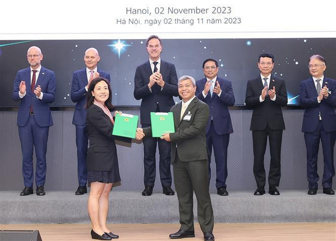 Primer ministro neerlandés concluye su visita oficial a Vietnam ảnh 2 Primer ministro neerlandés concluye su visita oficial a Vietnam ảnh 2