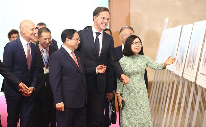 Primer ministro neerlandés concluye su visita oficial a Vietnam ảnh 3 Primer ministro neerlandés concluye su visita oficial a Vietnam ảnh 3