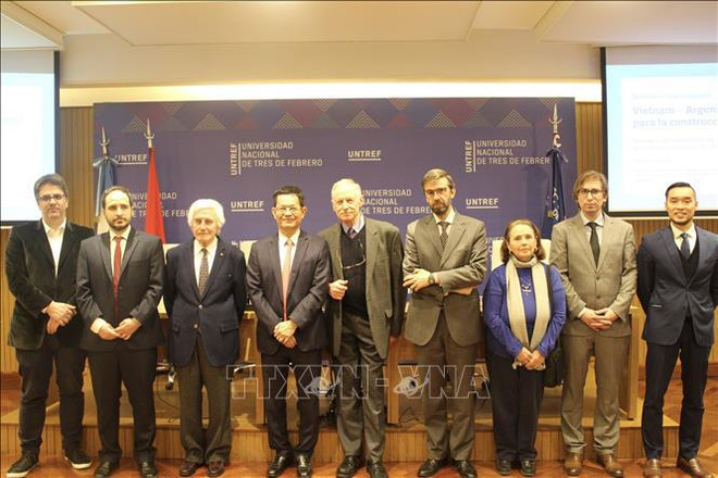 Celebran conferencia por 50 años de relaciones Vietnam - Argentina ảnh 2 Celebran conferencia por 50 años de relaciones Vietnam - Argentina ảnh 2