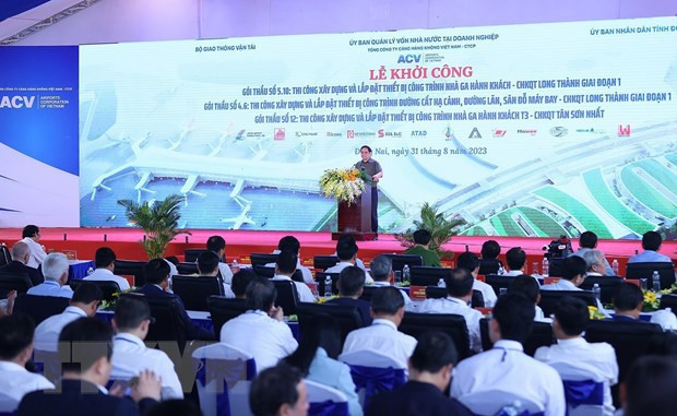 Premier vietnamita asiste a inauguración de proyectos de aeropuertos de Long Thanh y Tan Son Nhat ảnh 2 Premier vietnamita asiste a inauguración de proyectos de aeropuertos de Long Thanh y Tan Son Nhat ảnh 2