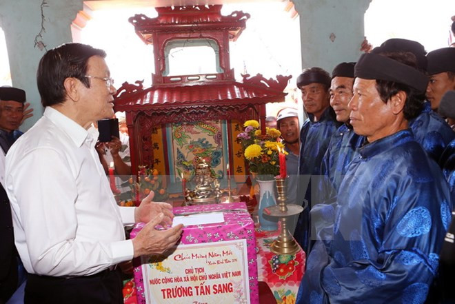 Presidente de Vietnam recorre por distrito insular de Ly Son ảnh 1 Presidente de Vietnam recorre por distrito insular de Ly Son ảnh 1