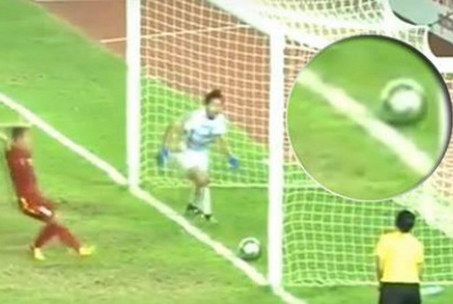 Árbitro le roba a Vietnam el campeonato sudesteasiático de fútbol femenino ảnh 1