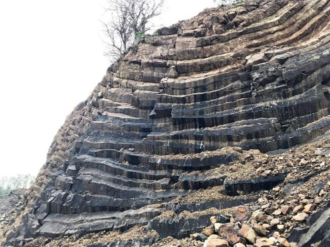 [Foto] Belleza de columnas basálticas en la ciudad Tuy Hoa, provincia vietnamita de Phu Yen ảnh 1