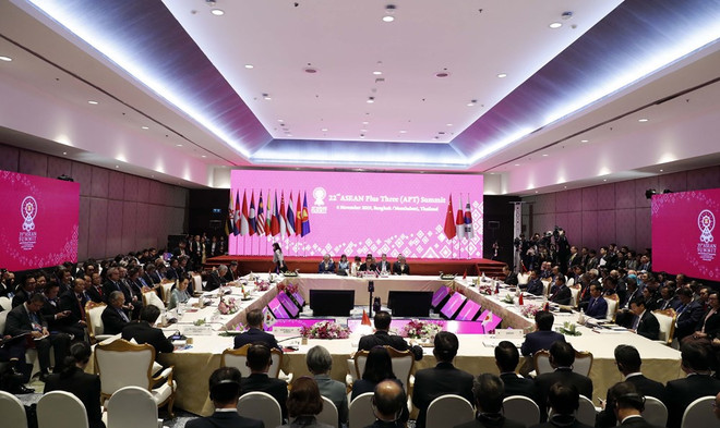 [Foto] El primer ministro vietnamita Nguyen Xuan Phuc asiste a la XXXV Cumbre de ASEAN ảnh 2