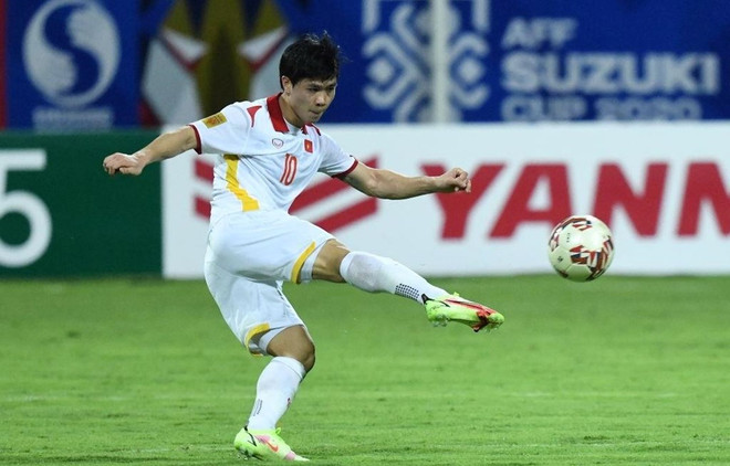 Vietnam derrota 2-0 a Laos en su primer partido de Copa AFF Suzuki ảnh 1 Vietnam derrota 2-0 a Laos en su primer partido de Copa AFF Suzuki ảnh 1