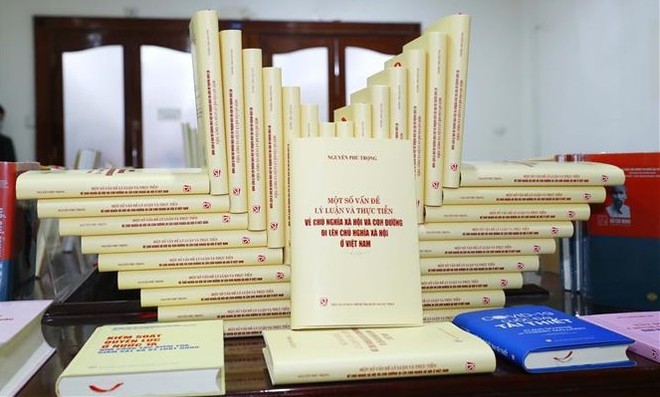 Presentan libro sobre artículo del máximo dirigente partidista de Vietnam acerca del socialismo ảnh 1 Presentan libro sobre artículo del máximo dirigente partidista de Vietnam acerca del socialismo ảnh 1