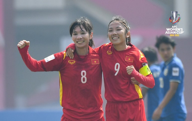 Presidente vietnamita aplaude victoria de selección nacional de fútbol femenina ảnh 1