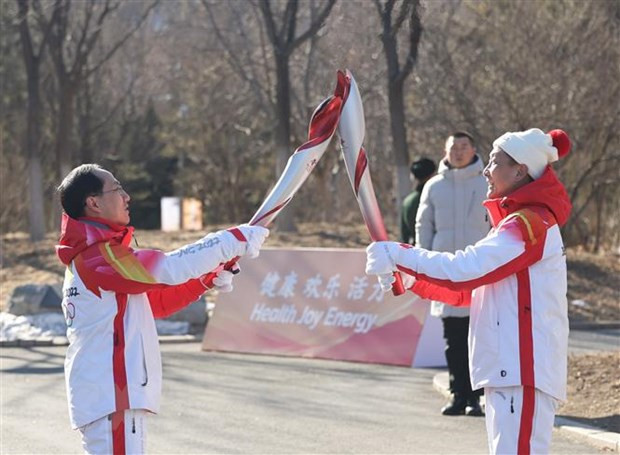 Felicita Vietnam a China por Juegos Olímpicos y Paralímpicos de Invierno de Beijing 2022 ảnh 1