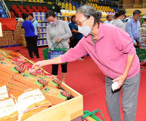 Supermercados de cero dong benefician a los necesitados en Ciudad Ho Chi Minh ảnh 1 Supermercados de cero dong benefician a los necesitados en Ciudad Ho Chi Minh ảnh 1