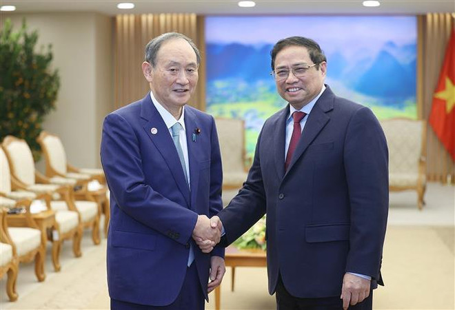 Premier vietnamita recibe al exprimer ministro japonés Suga Yoshihide ảnh 2 Premier vietnamita recibe al exprimer ministro japonés Suga Yoshihide ảnh 2