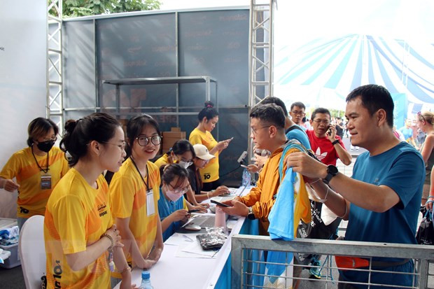 Más de 10 mil personas participan en Maratón de Ciudad Ho Chi Minh ảnh 2 Más de 10 mil personas participan en Maratón de Ciudad Ho Chi Minh ảnh 2
