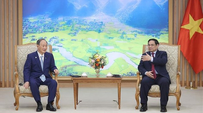 Premier vietnamita recibe al exprimer ministro japonés Suga Yoshihide ảnh 1 Premier vietnamita recibe al exprimer ministro japonés Suga Yoshihide ảnh 1