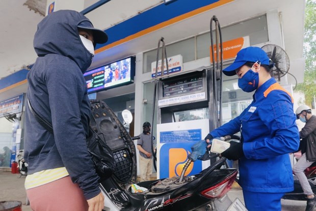 Precios de gasolina de Vietnam aumentan ligeramente ảnh 1