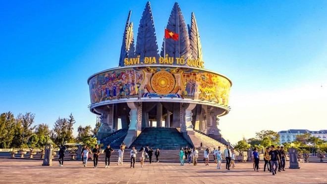 Ciudad vietnamita de Mong Cai fomenta promoción turística ảnh 1 Ciudad vietnamita de Mong Cai fomenta promoción turística ảnh 1