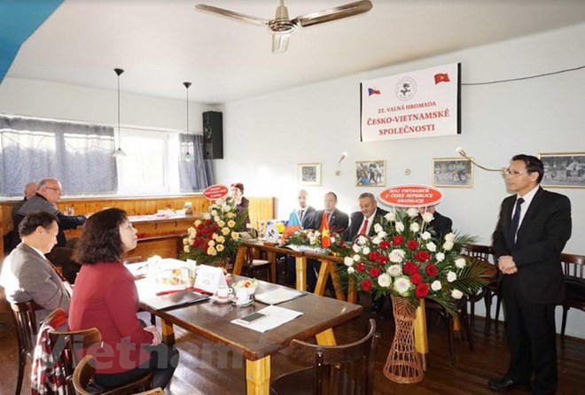Asociación de amistad checa reafirma apoyo a Vietnam en salvaguardia nacional ảnh 1 Asociación de amistad checa reafirma apoyo a Vietnam en salvaguardia nacional ảnh 1