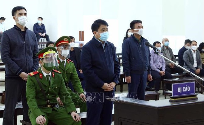 Condenan al exdirigente de Hanoi a ocho años de prisión por abuso de poder ảnh 1 Condenan al exdirigente de Hanoi a ocho años de prisión por abuso de poder ảnh 1