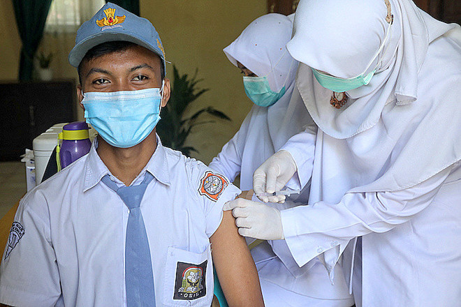 Indonesia decide administrar vacuna contra el COVID-19 a niños de seis a 11 años ảnh 1 Indonesia decide administrar vacuna contra el COVID-19 a niños de seis a 11 años ảnh 1
