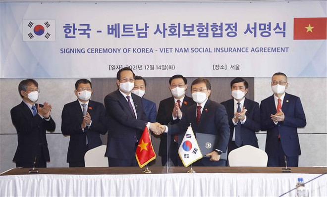 Vietnam y Corea del Sur firman acuerdo bilateral sobre seguridad social ảnh 3 Vietnam y Corea del Sur firman acuerdo bilateral sobre seguridad social ảnh 3