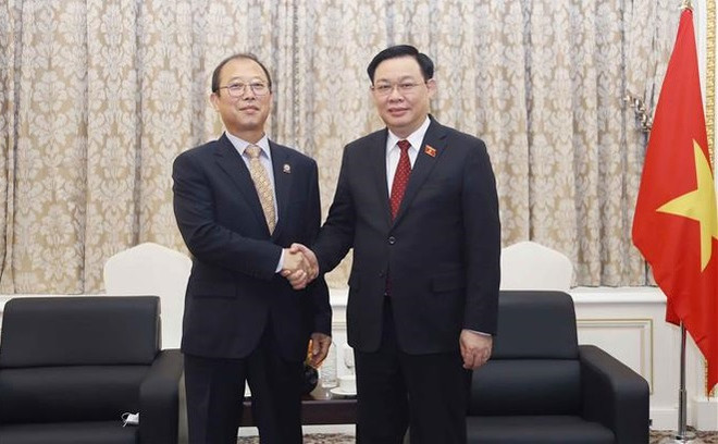 Presidente del Parlamento vietnamita destaca relaciones con Corea del Sur ảnh 2 Presidente del Parlamento vietnamita destaca relaciones con Corea del Sur ảnh 2