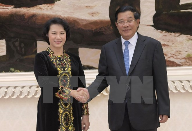 Presidenta de Parlamento de Vietnam propuso asistencia a coterráneos en Camboya ảnh 1 Presidenta de Parlamento de Vietnam propuso asistencia a coterráneos en Camboya ảnh 1