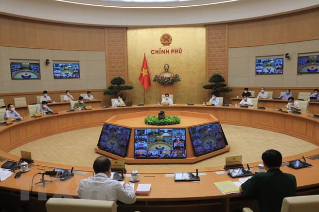 Primer ministro de Vietnam insta a garantizar la seguridad y salud de la población ante COVID-19 ảnh 3 Primer ministro de Vietnam insta a garantizar la seguridad y salud de la población ante COVID-19 ảnh 3