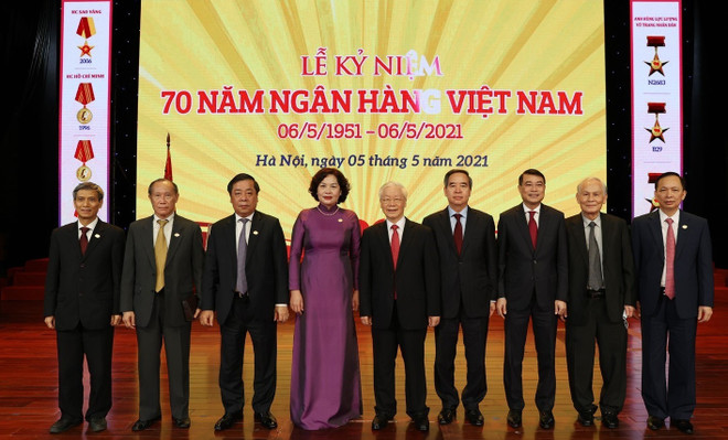 Enaltecen aportes del sector bancario al desarrollo económico de Vietnam ảnh 2 Enaltecen aportes del sector bancario al desarrollo económico de Vietnam ảnh 2