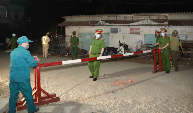 COVID-19: Provincia vietnamita aumenta tareas de supervisión a extranjeros residentes ilegales ảnh 1 COVID-19: Provincia vietnamita aumenta tareas de supervisión a extranjeros residentes ilegales ảnh 1