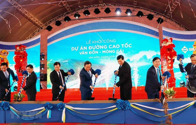 Inician en Vietnam construcción de la autopista Van Don-Mong Cai ảnh 1 Inician en Vietnam construcción de la autopista Van Don-Mong Cai ảnh 1