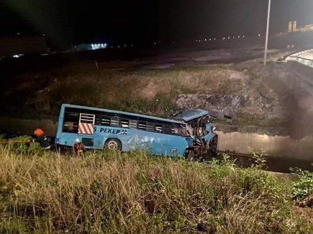 Al menos 10 muertos en accidente de tránsito en Malasia ảnh 1 Al menos 10 muertos en accidente de tránsito en Malasia ảnh 1