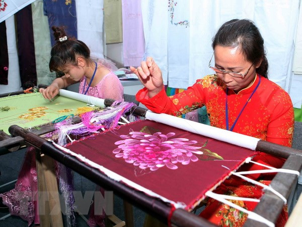 Honrarán artesanías tradicionales vietnamitas en Festival de Hue ảnh 1 Honrarán artesanías tradicionales vietnamitas en Festival de Hue ảnh 1