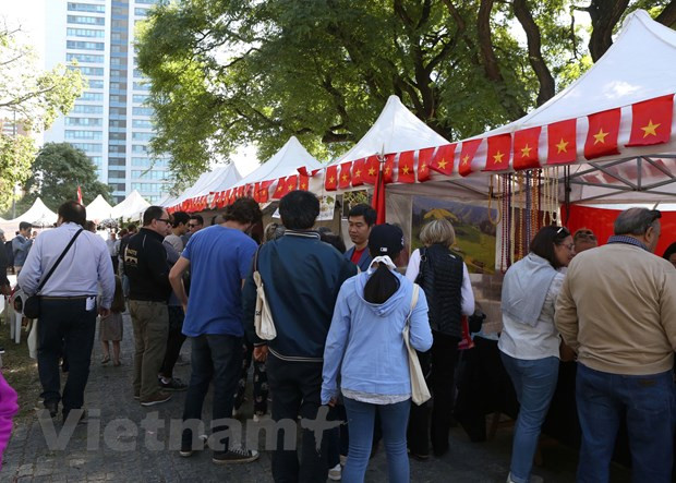 Impresión cultural vietnamita en Feria de Bazar de ASEAN en Argentina ảnh 1