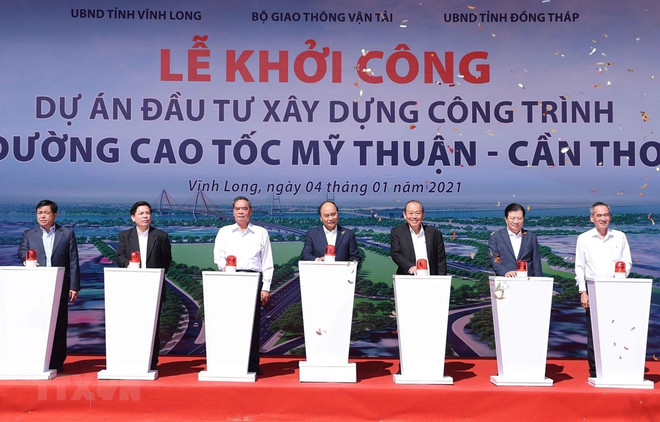 Primer ministro de Vietnam inaugura proyectos de tránsito clave del Sur ảnh 1