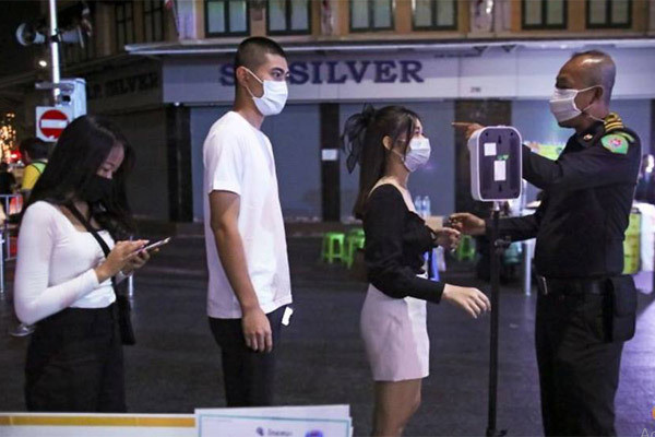 Tailandia consideran suspender permiso de entrada a británicos ảnh 1