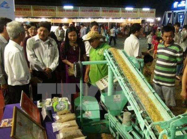Más de un centenar de empresas participan en exhibición agrícola en Vietnam ảnh 1 Más de un centenar de empresas participan en exhibición agrícola en Vietnam ảnh 1
