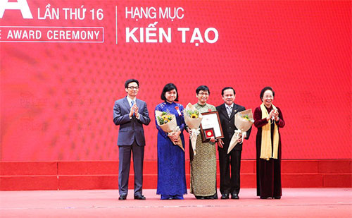 Premios KOVA 2018 de Vietnam honran a destacados ejemplos en la vida ảnh 1 Premios KOVA 2018 de Vietnam honran a destacados ejemplos en la vida ảnh 1