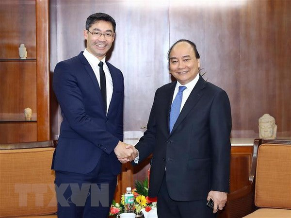 Premier recibe al exvicecanciller alemán ảnh 1 Premier recibe al exvicecanciller alemán ảnh 1