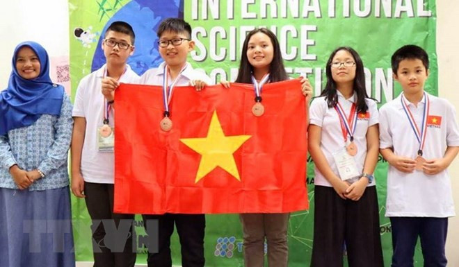 Alumnos vietnamitas ganan seis medallas de oro en concurso de ciencia ISC ảnh 1