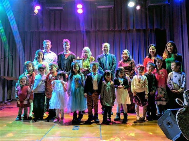 Celebrado en Suiza Festival de Gran Unidad con Vietnam ảnh 1 Celebrado en Suiza Festival de Gran Unidad con Vietnam ảnh 1