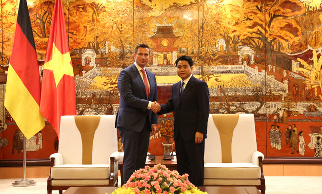 Hanoi abre puertas a inversores alemanes, afirma presidente del gobierno municipal ảnh 1 Hanoi abre puertas a inversores alemanes, afirma presidente del gobierno municipal ảnh 1
