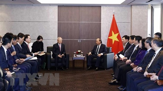 Presidente recibe a grupos sucoreanos con operaciones comerciales en Vietnam ảnh 1 Presidente recibe a grupos sucoreanos con operaciones comerciales en Vietnam ảnh 1