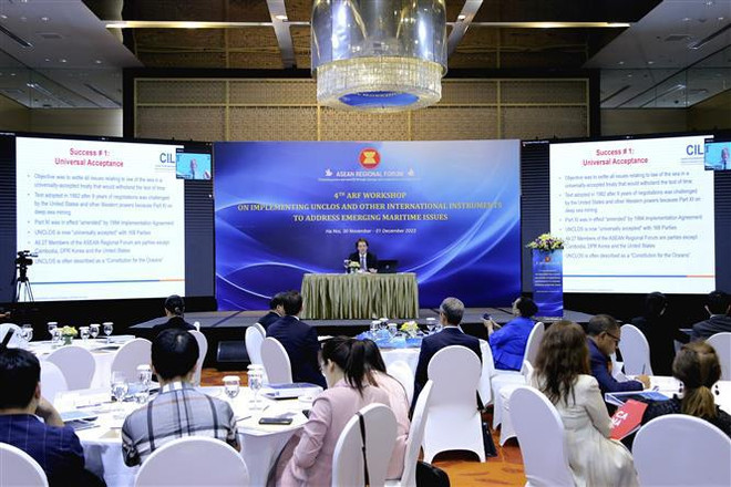 Debaten en Hanoi aplicación de derechos internacionales en respuesta a desafíos relativos al mar ảnh 2 Debaten en Hanoi aplicación de derechos internacionales en respuesta a desafíos relativos al mar ảnh 2