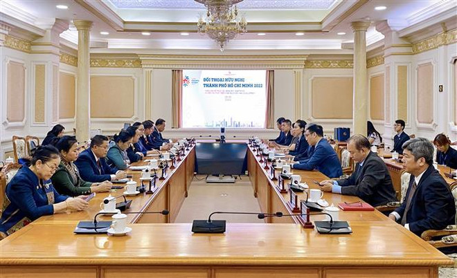 Efectúan encuentro entre líderes de Ciudad Ho Chi Minh y países regionales ảnh 1 Efectúan encuentro entre líderes de Ciudad Ho Chi Minh y países regionales ảnh 1