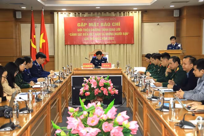 Nutrida participación en programa de intercambio sobre Guardia Costera vietnamita ảnh 2 Nutrida participación en programa de intercambio sobre Guardia Costera vietnamita ảnh 2